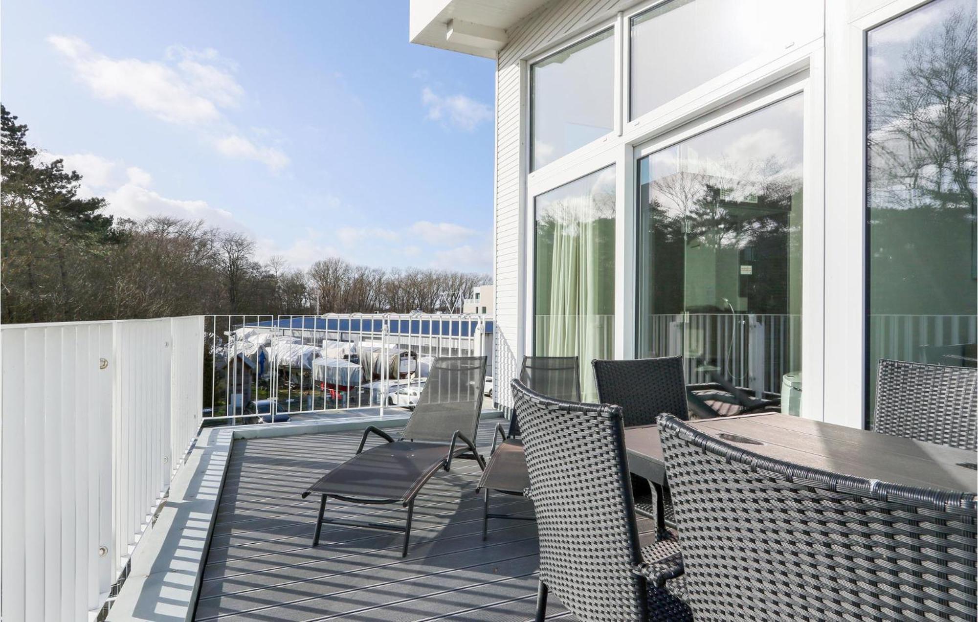 Duenenvilla Penthouse Lübeck Buitenkant foto